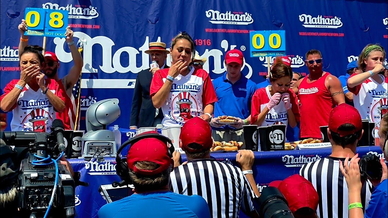 ドッグフード mik 2025 Nathan's Hot Dog Eating Contest / Miki Sudo 🌭 - YouTube