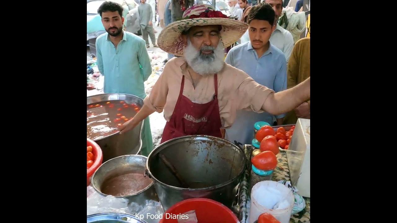 People are Crazy for Tomato Chutyni in Peshawar