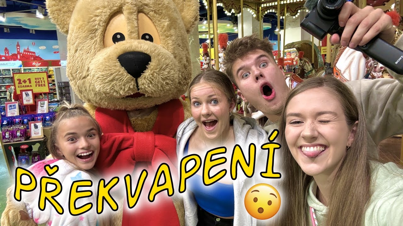 Bereme CHARLIE a ANGIE na celé odpoledne do Hamleys (největšího hračkářství v ČR)