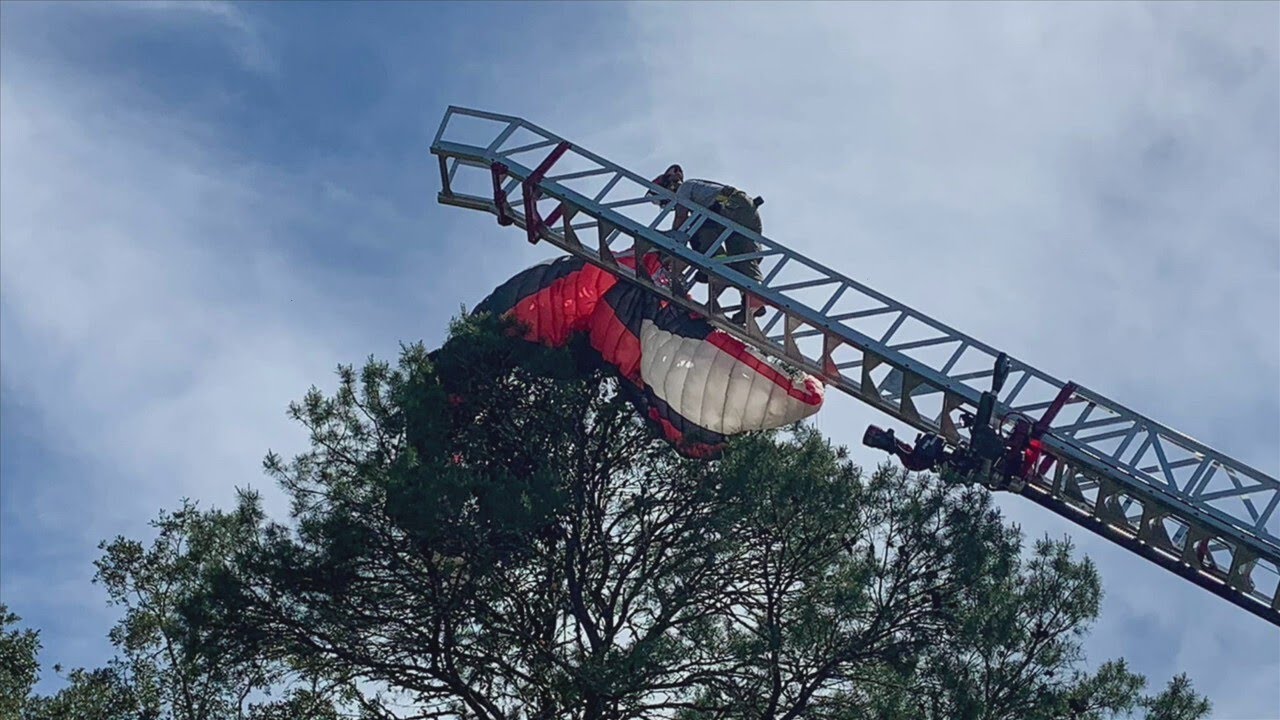 Walton County Fire Rescue responded to a kite surfer stuck in a tree ...