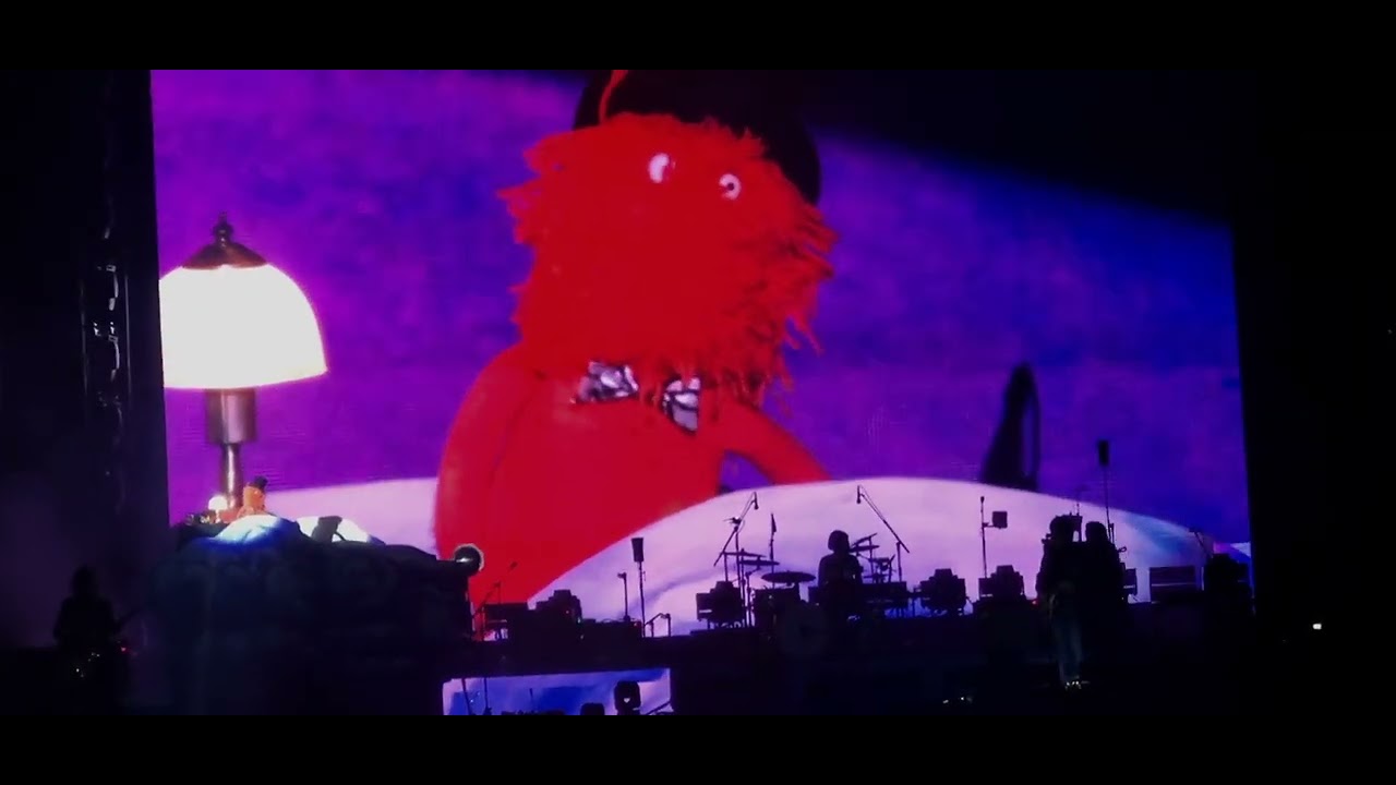 Los Bunkers feat 31 Minutos - Una nube cuelga sobre mí. Estadio Nacional 27 abril 2024