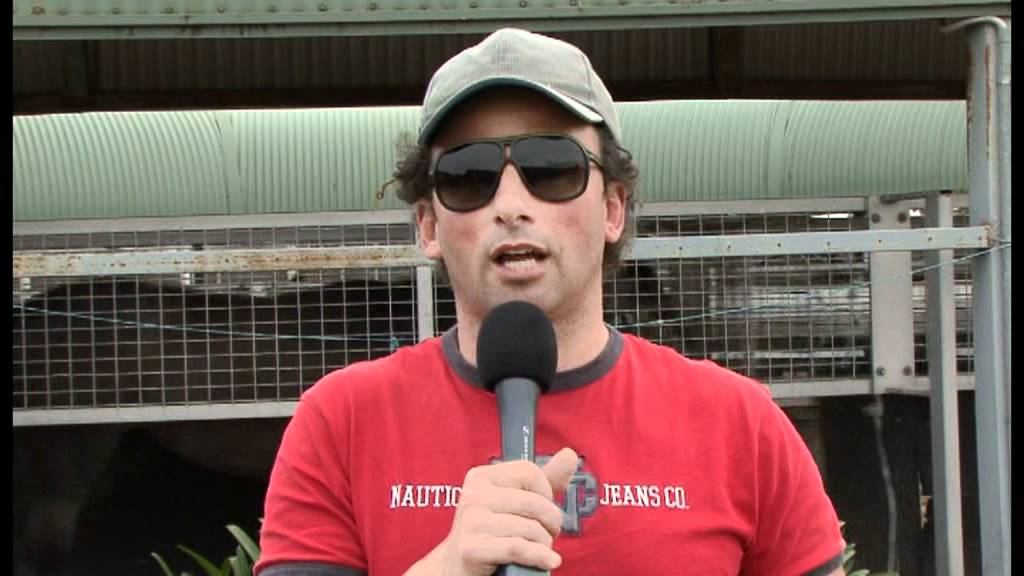 Ellerton Zahra Racing Stable Update 7th October 2011.mpg