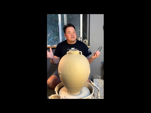 Paper thin round pot ￼