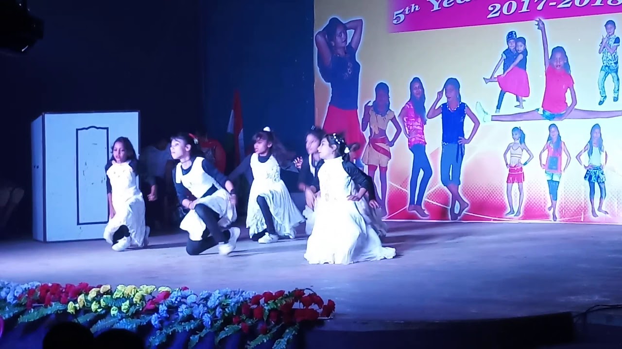 hawa Hawaii Dance by small kid - YouTube