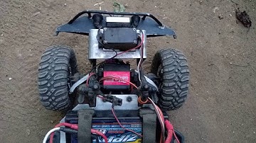 Axial SCX10 steering link positive ackerman