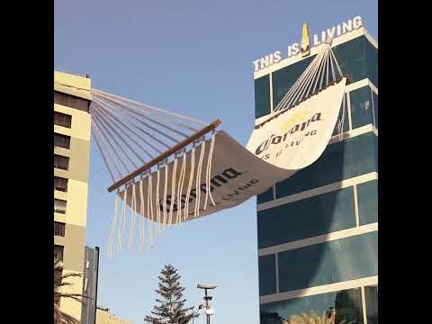 Publicis Groupe y Corona sorprenden con una hamaca gigante en Lima