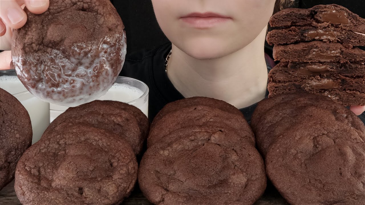 ASMR Nutella Stuffed Double Chocolate Chip Cookies Dessert Mukbang 먹방