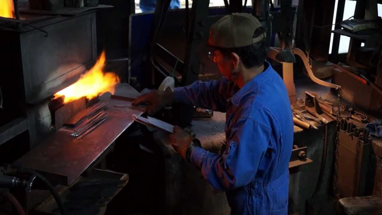 Japanese knife making at MORITAKA HAMONO YouTube