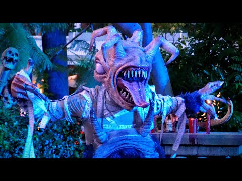 『遊星からの物体X』に出てきそうなゾンビが踊るAdo新曲『唱』【USJ】ハロウィーン・ホラー・ナイト『ゾンビ・デ・ダンス』2023.9.8(金)-18:20