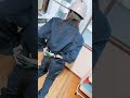 この腰につけてるのは腰袋っていうんです！🔧✨ DIYする人にも便利で、ドライバーやスパナみたいな基本的な道具を入れておける必需品なんですよ～😊#女大工 #建設女子 #建築女子