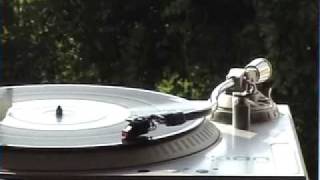 Download Lagu Wahoo, Holding ( ame remix ) soulful out doors MP3