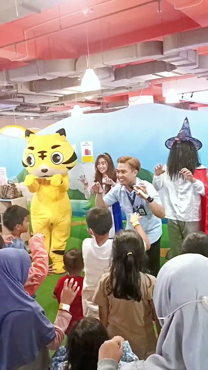 Badut & Penyihir Joget Dino Song T Rex 🤣