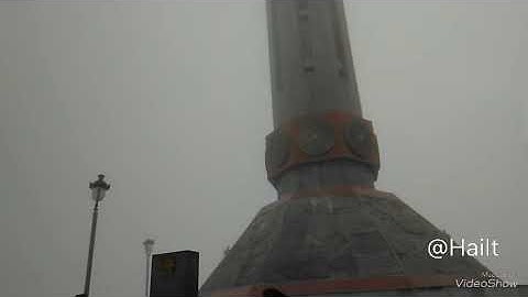 Lễ chào cờ tại Cột Cờ Lũng Cú