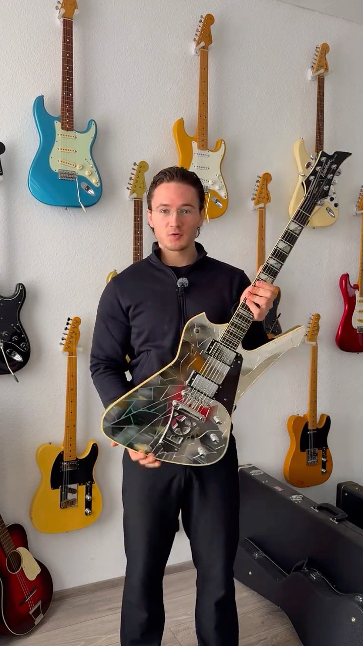 Washburn Paul Stanley Signature PS1800 2010 – Cracked Mirror - YouTube