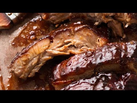 Oven Pork Ribs with sticky Barbecue Sauce!