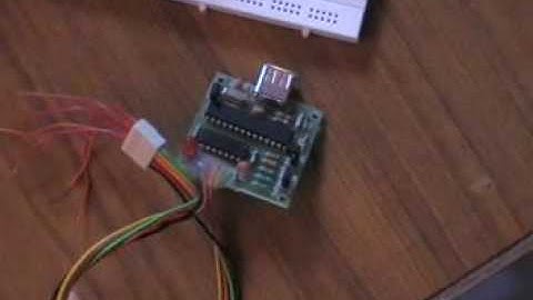 ATmega8 blinking LEDs