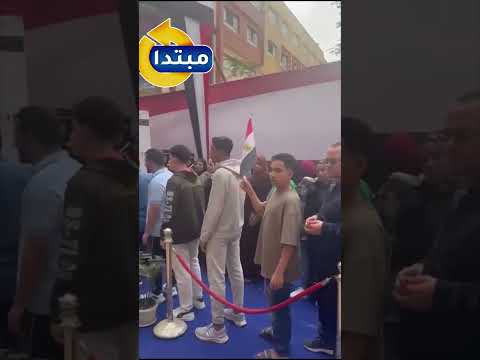 توافد كثيف على لجان مدرسة الشهيد أحمد بلال بفاقوس في الشرقية