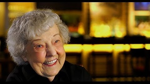 Meet “Freight Train Hazel” Chugging Along at Olive Garden at 87 Years Old