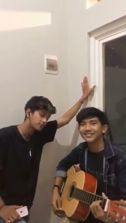 Demi aku yang pernah ada di hatimu🙂