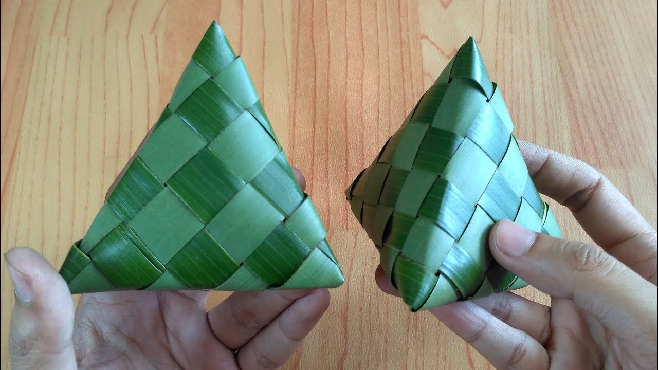 Membuat ketupat piramida besar | kerajinan daun kelapa | Kreasi Janur