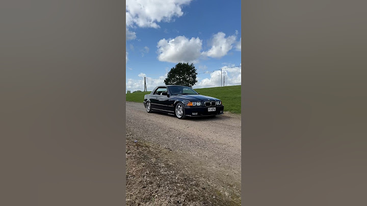 Hardtoped BMW e36 Convertible leaving a Car Show💪