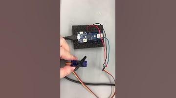 Servo rotating between two angles