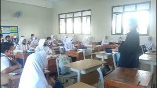 MEDLEY : HARI MERDEKA, HALO-HALO BANDUNG, SORAK-SORAK BERGEMBIRA