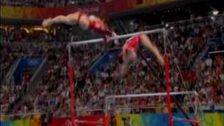 NIKE: HUMAN CHAIN- GYMNASTICS