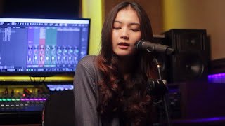 Tak Segampang Itu - Anggi Marito (Cover) | Julia Choirani