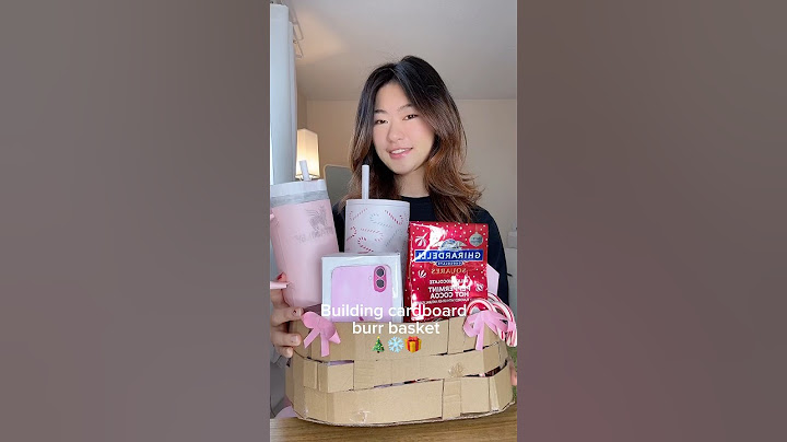 Building cardboard burr basket ❄️🎄🎁 #diy #giftideas #burrbasket