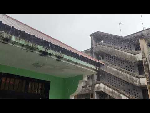 MVUA KUBWA IKIPIGA KWENYE BATI