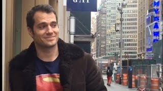 No One Recognizes 'Superman' Henry Cavill While Standing By Movie Billboard