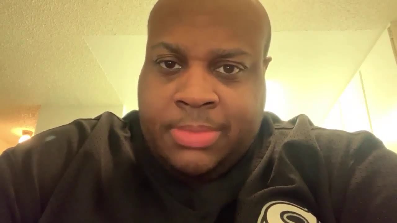 FRIZZY DOGGENPOP ROASTS PIZZAMAKER8000 (Toontown)