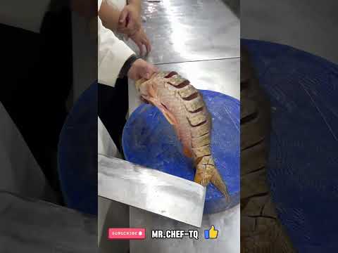 Amazing Cutting Skills – Sculpting with a Knife by China’s Chef King