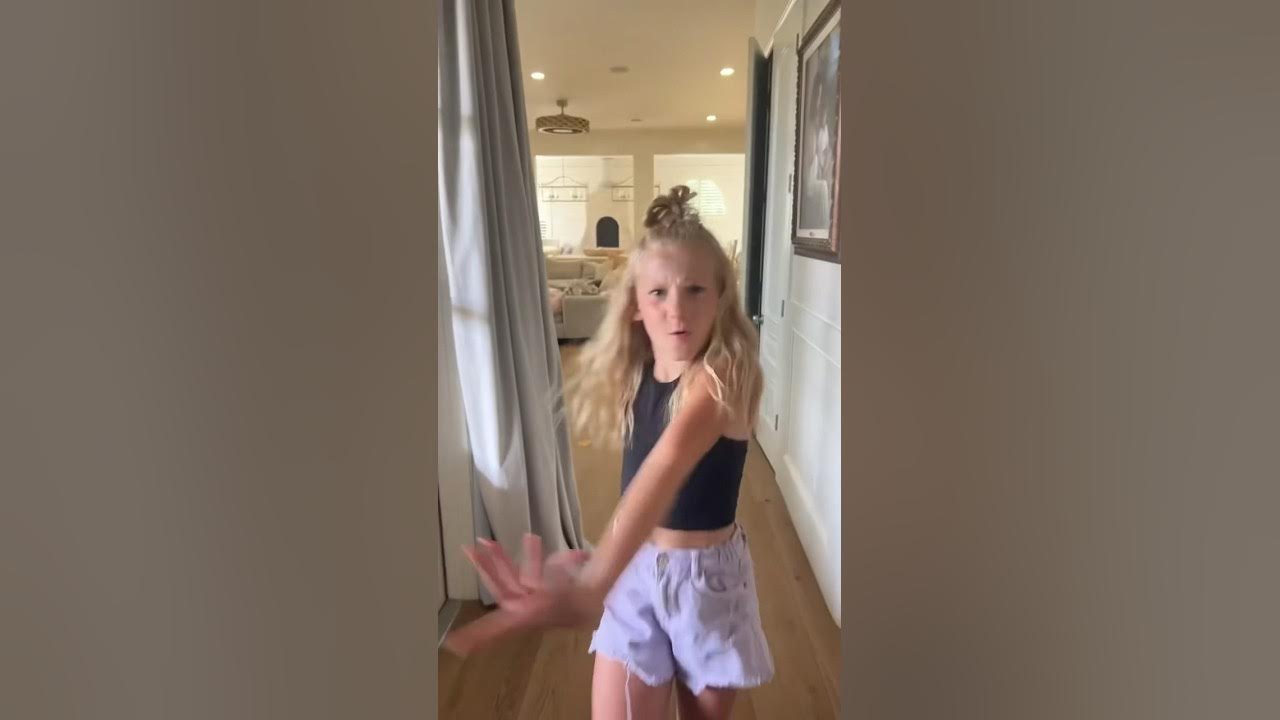 What an actual fight w/ preslee_nelson sounds like… 😂📕💋 meangirls presleenelson YouTube What an actual fight w/ preslee_nelson sounds like… 😂📕💋 meangirls presleenelson YouTube