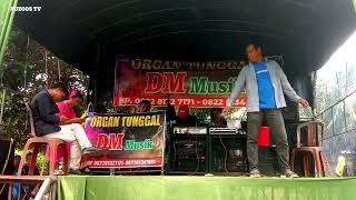 Download Lagu Dangdut Baseng kadak BERITA DI DALAM DUNIO Siwar pjm Lirik: Siwar pjm Arr: Iwan Live: DM musik MP3