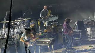 The War On Drugs - An Ocean In Between The Waves - Live at MSG (4K)