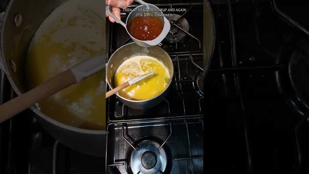 4 STEP buttery FLAPJACK recipe! | Flapjack recipe | Easy Bakes