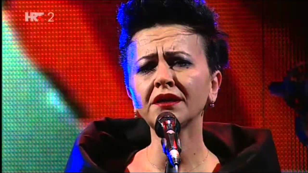 Amira Medunjanin - Jutros mi je ruža procvjetala - Live