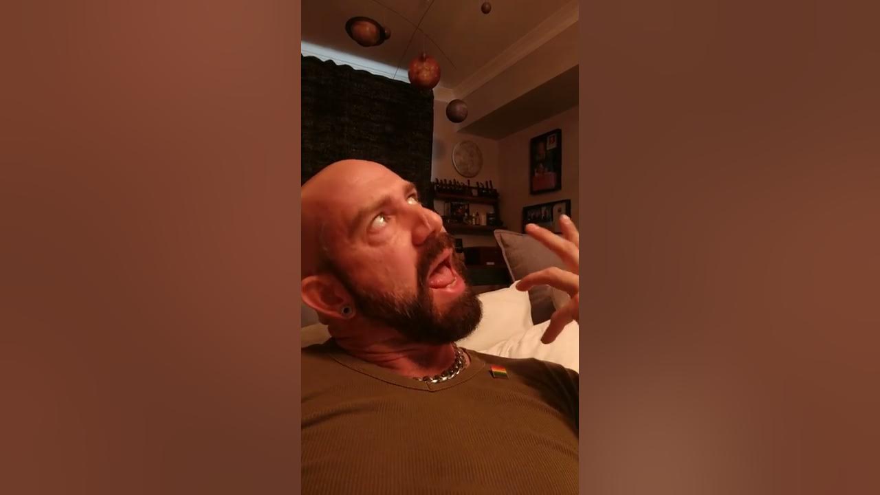 What does Mars *smell* like? YouTube