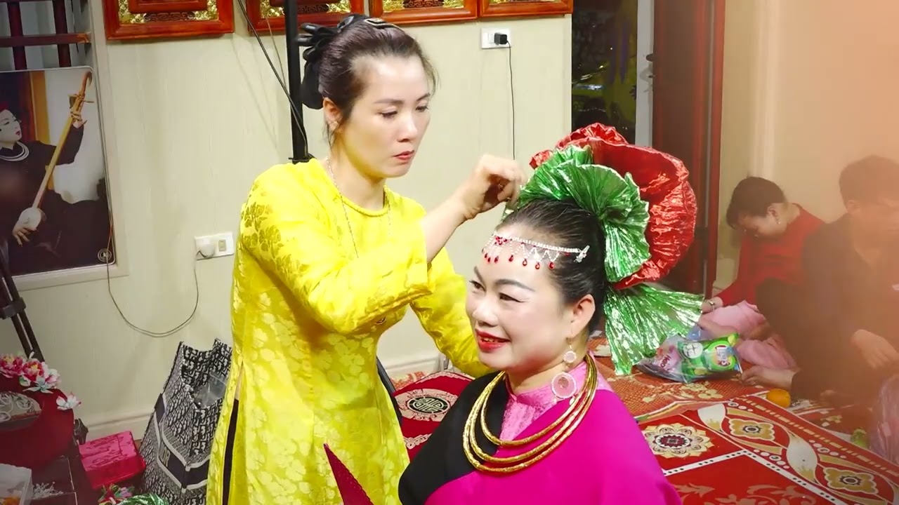 Cô Thắm - Hà Nam - Mừng Khai Xuân Bản Điện - Loan Giá Cô Bé Đông Cuông