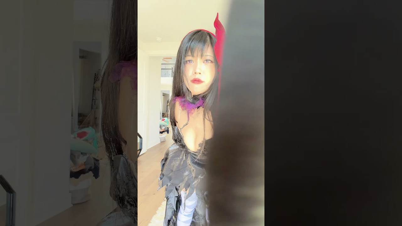 Homura cosplay: devil or god?