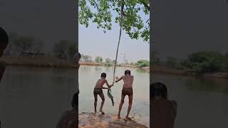 grami ke din pipal ke ped नहाने maz aa jata