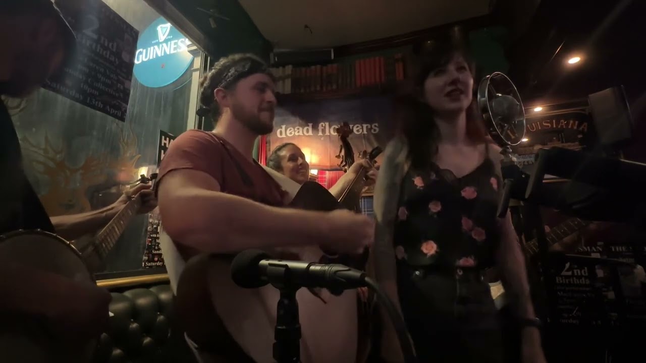 Deadflowers Switzerland - Yodeling Bird (Rosalie Allen Cover) | Live at Scotsman Pub