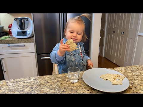 Video: Quick Puffs With Coconut Curd In A Sandwich Maker - A Step By Step Recipe With A Photo