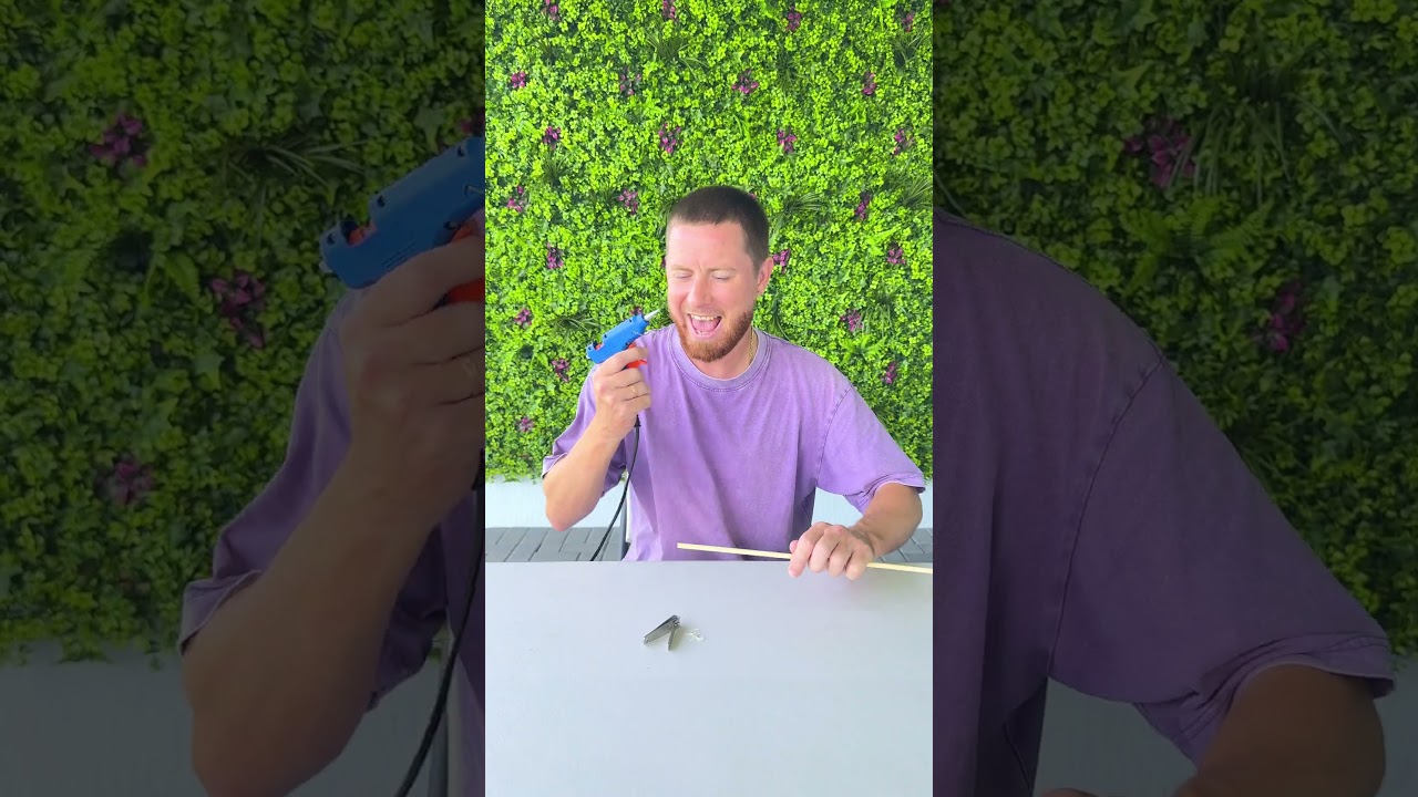 Back Scratcher 😳🐜🤣 