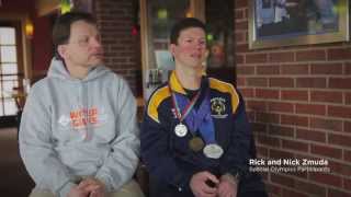2015 Restaurant Neighbor Award Winner TL Cannon Applebees