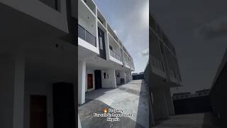 🏡 3 Bedroom Terrace Duplex with BQ + Solar Power css Located in a mini estate.Contact Mr. Andres