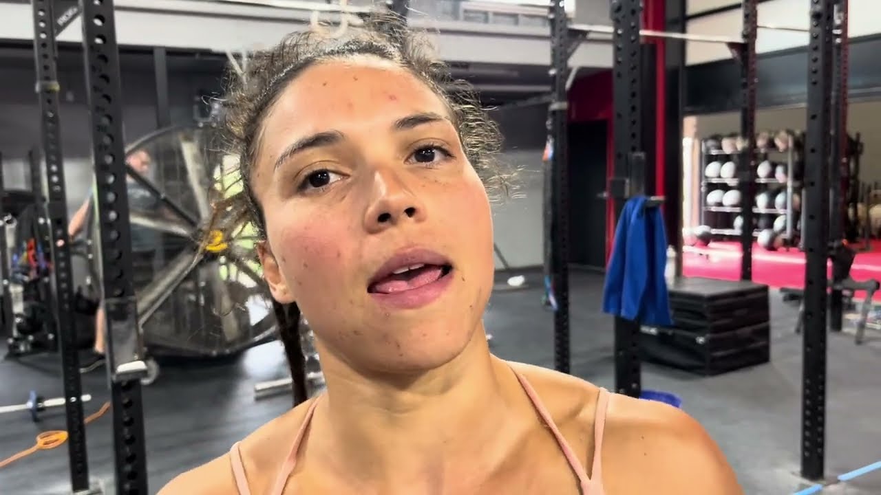 Victoria Campos - 24.3 CrossFit Open