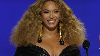 Beyoncé fait sensation avec son album 